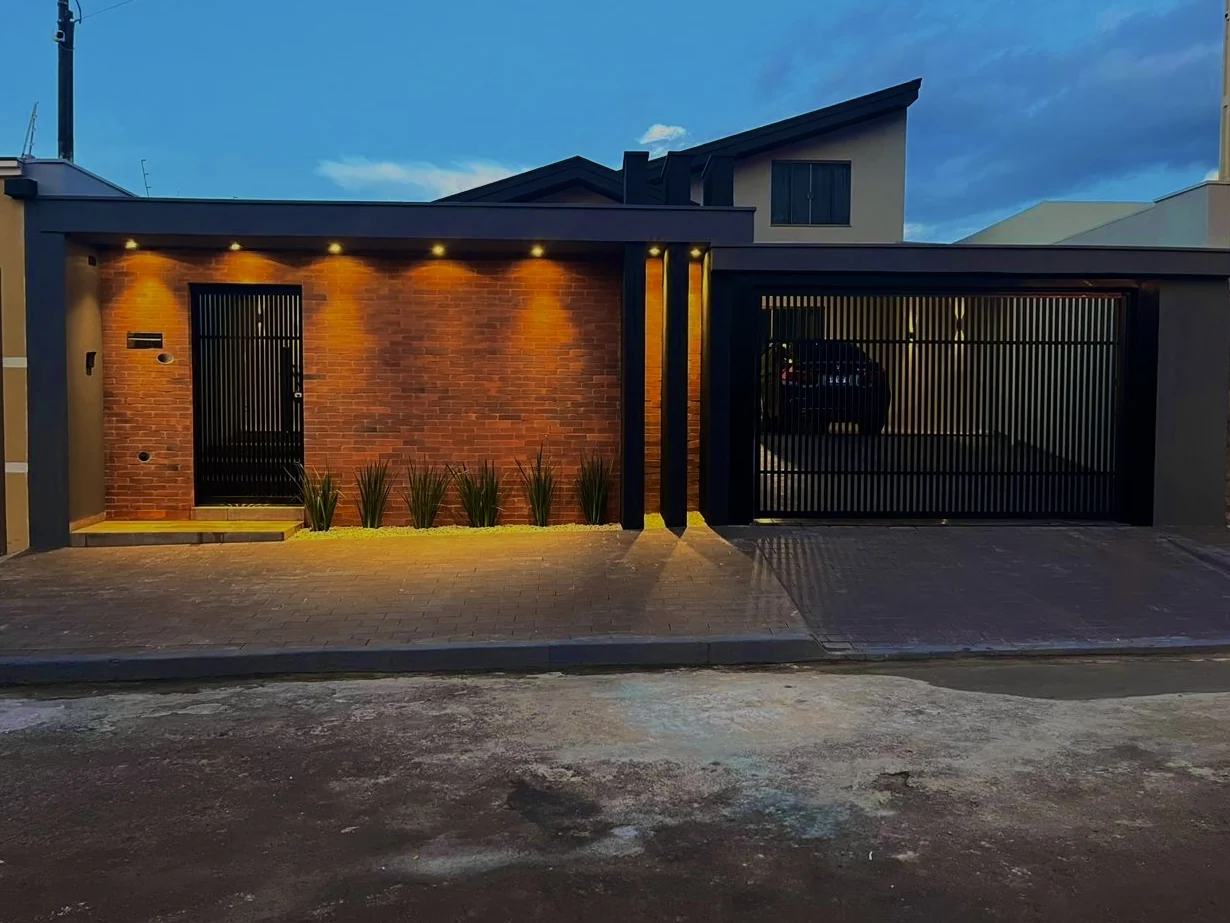 Fachada contemporânea com revestimento cerâmico